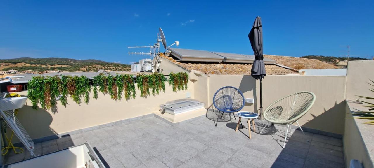 Ferienwohnung Civico Otto7 Villasimius Exterior foto